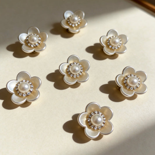 Flower Crystal Magnetic Pet Collar Charm