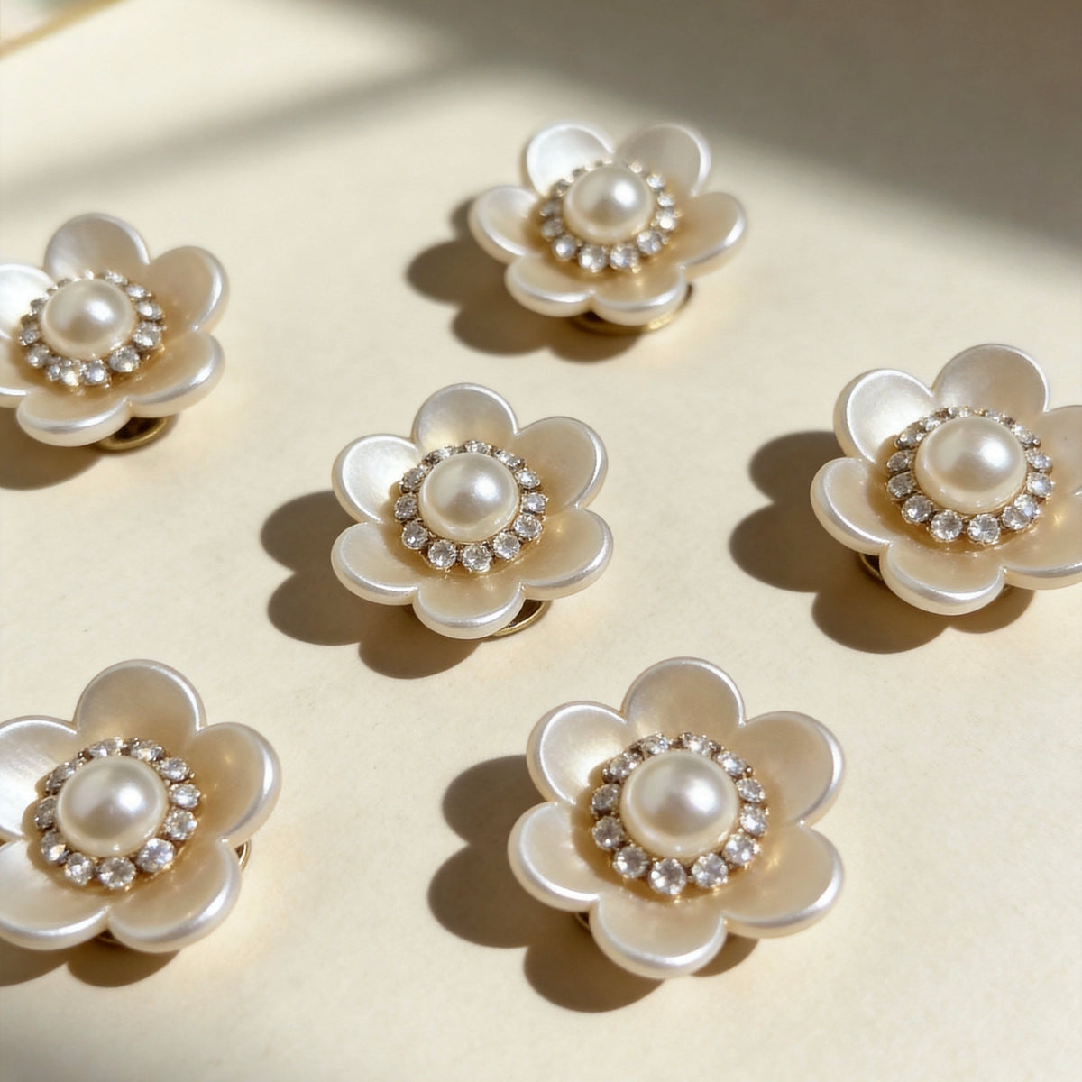Flower Crystal Magnetic Pet Collar Charm
